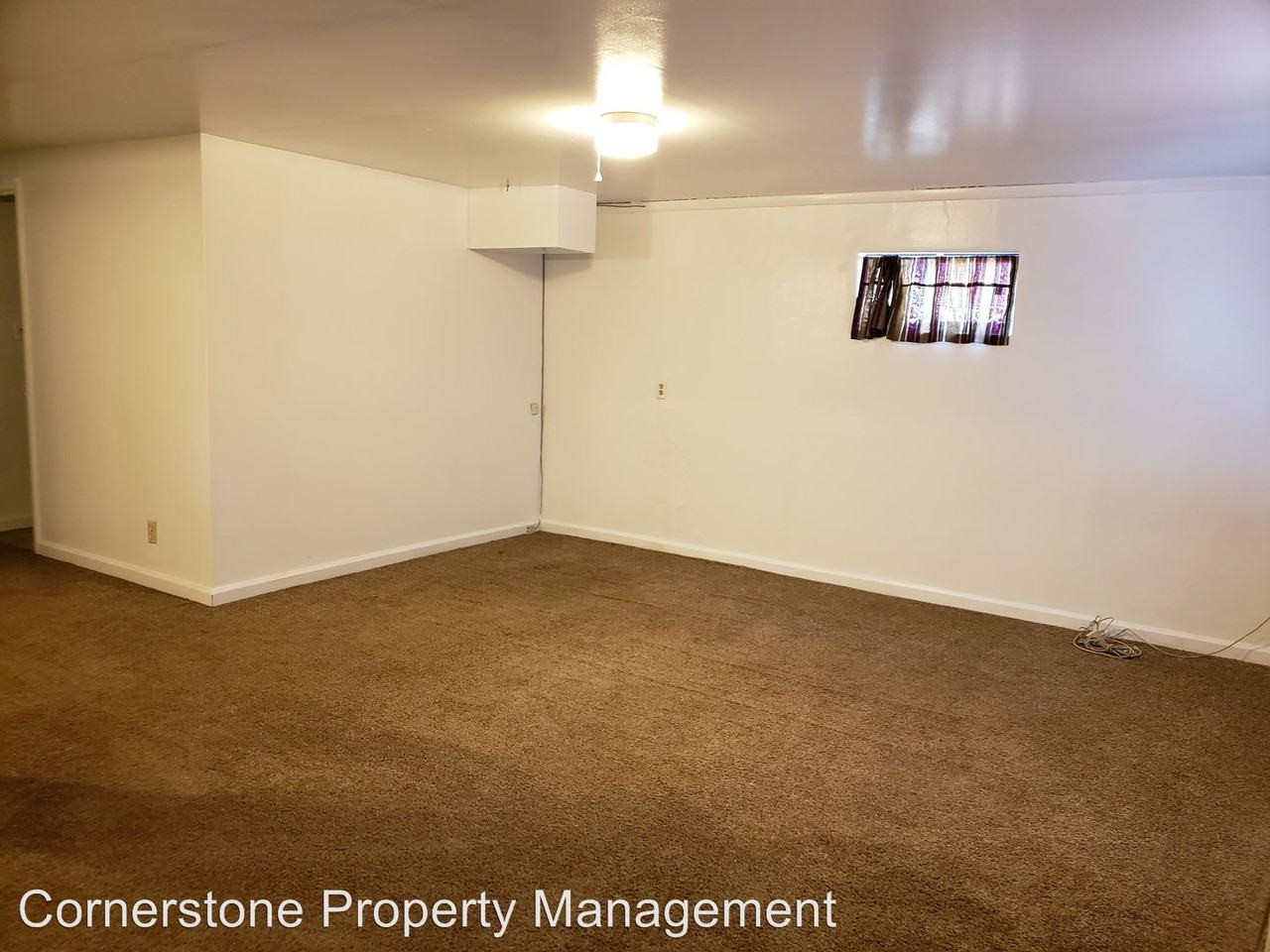 208 Lakeview St - Photo 2 of 5