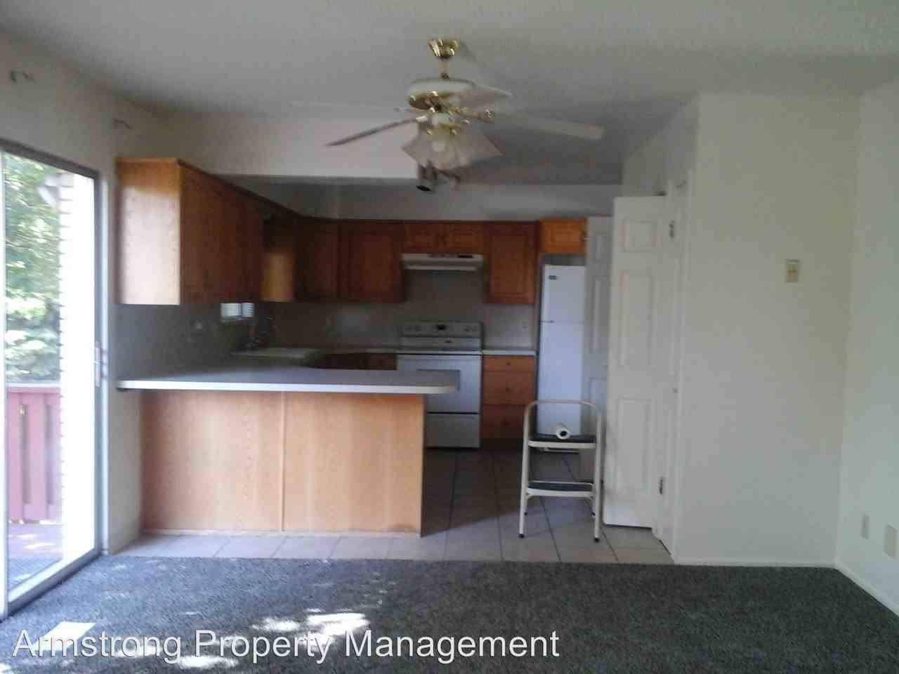 18 S 300 E - Photo 3 of 22