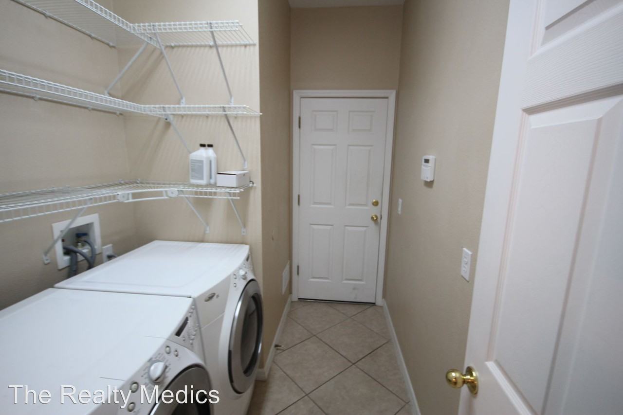 10023 Silk Grass Dr - Photo 2 of 18