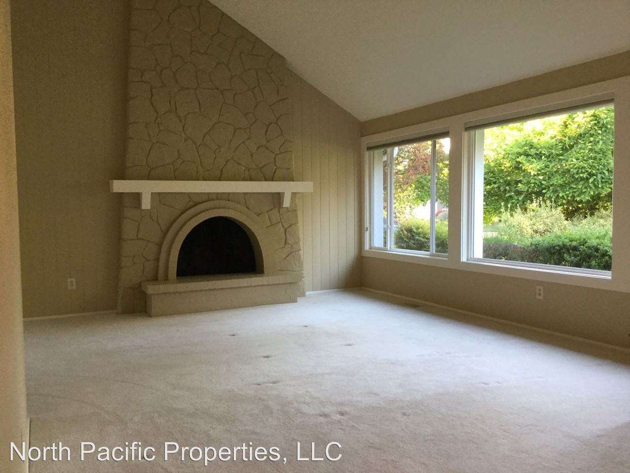 14207 SE 45th Pl - Photo 2 of 20