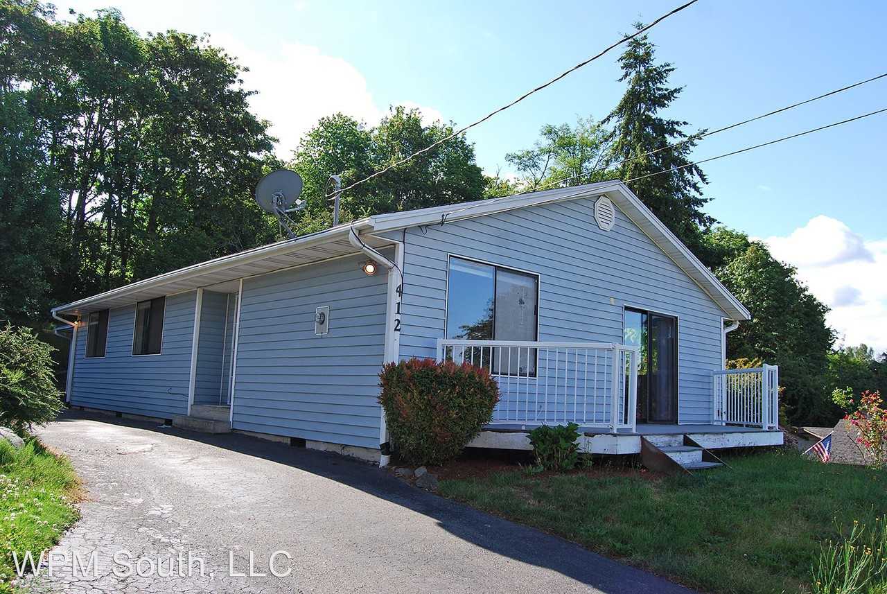 412 Alvord Ave N - Photo 2 of 36