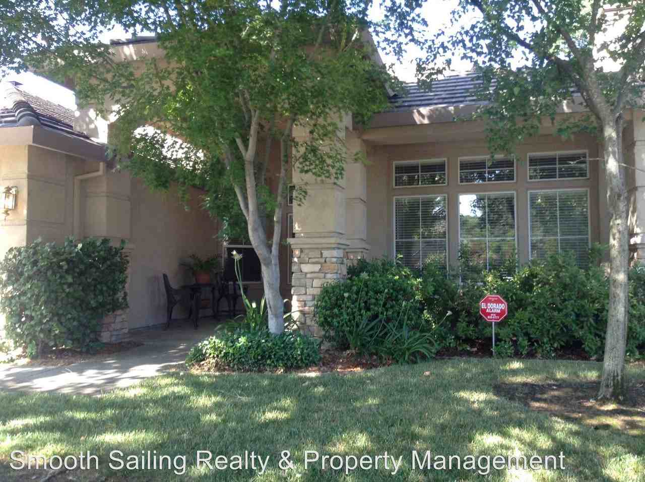 1001 Perazzo Cir - Photo 2 of 20