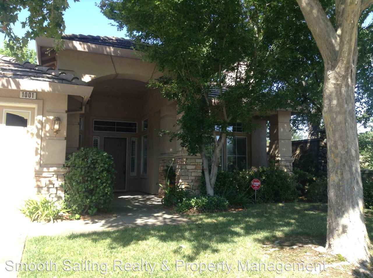 1001 Perazzo Cir - Photo 3 of 20