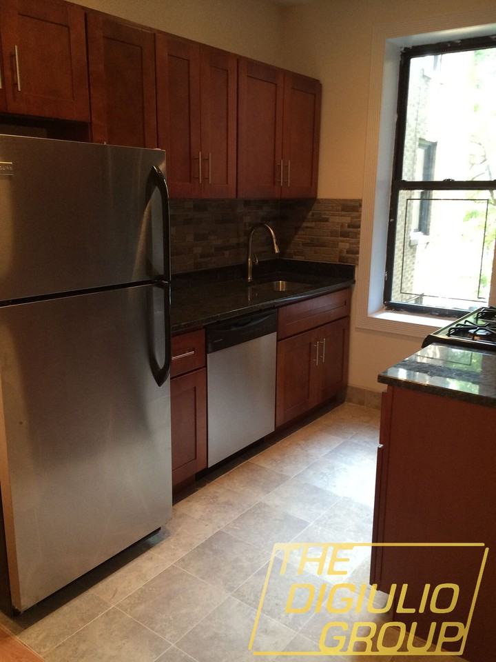W 174th & St Nicholas Ave #2B