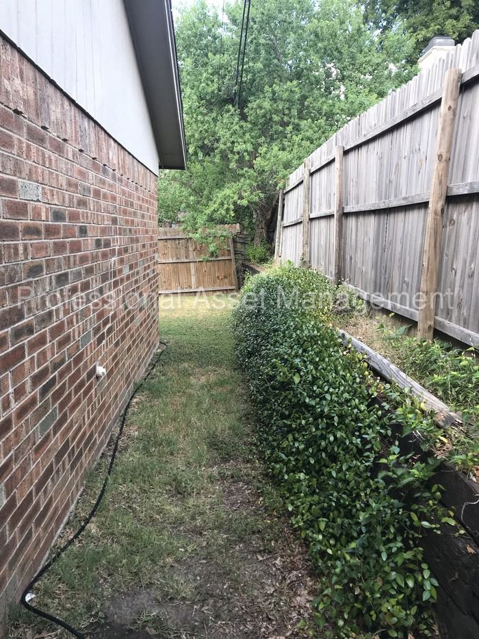 6303 Peggy Dr - Photo 2 of 13