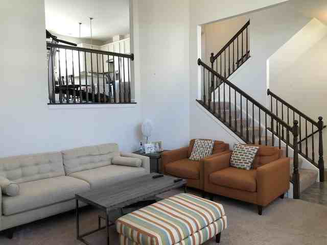 306 Sype Dr - Photo 3 of 12