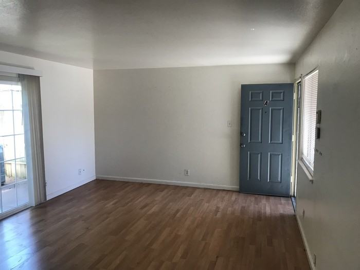 410 S 34th St #A - Photo 3 of 8