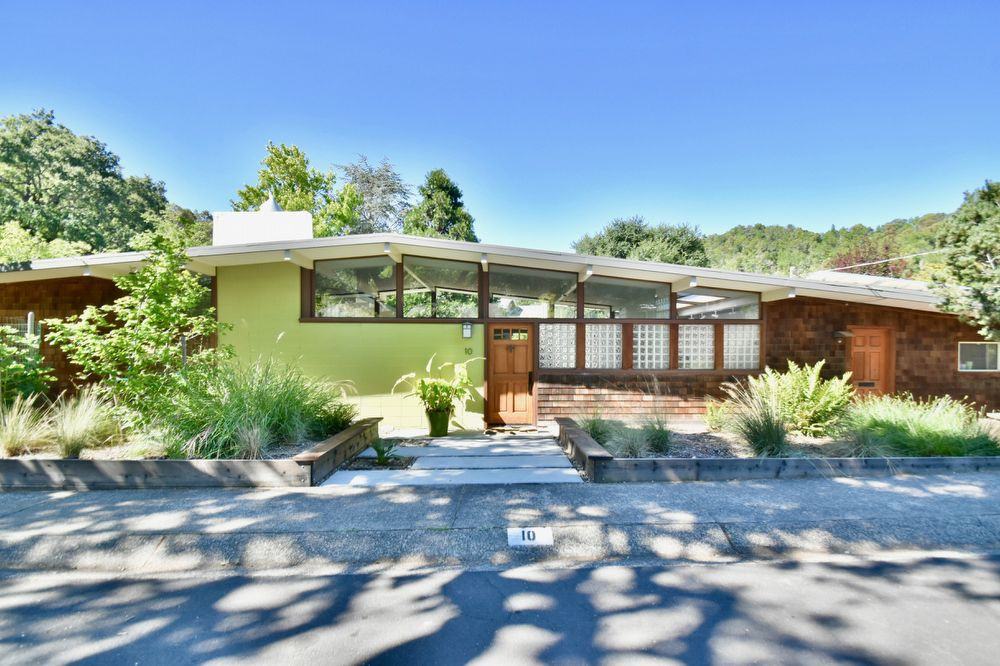 10 Gary Way - Photo 2 of 16