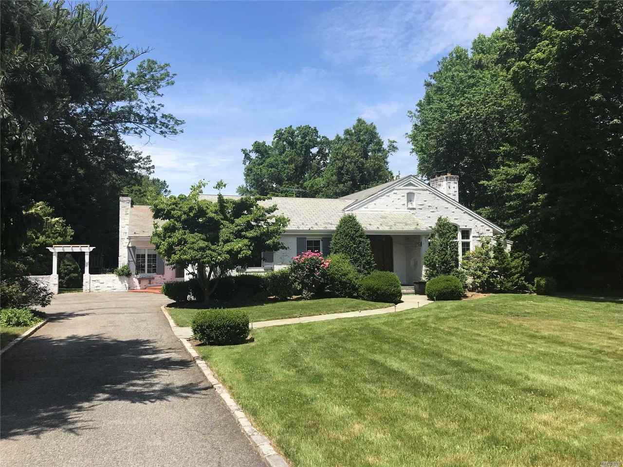 33 Heights Rd - Photo 2 of 18