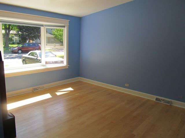 3907 Raven Ln - Photo 3 of 15