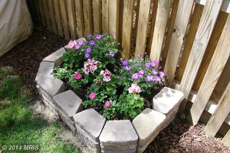 4602 King Duncan Rd - Photo 3 of 28