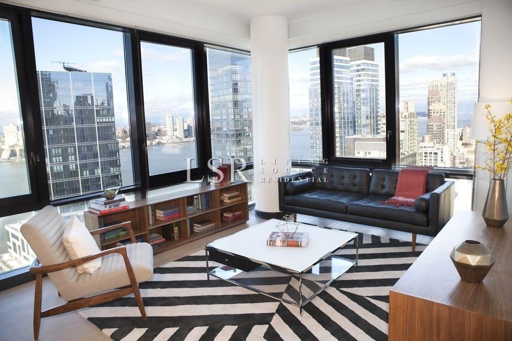 21 West End Ave #3916