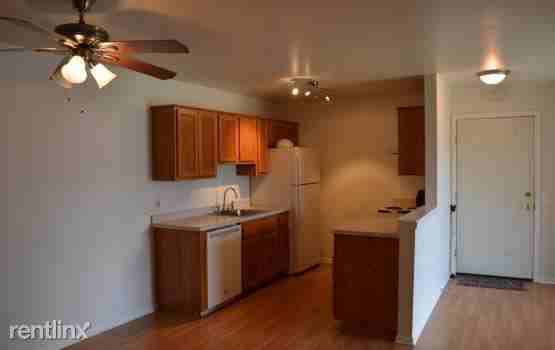 43237 Cape Dr - Photo 2 of 10