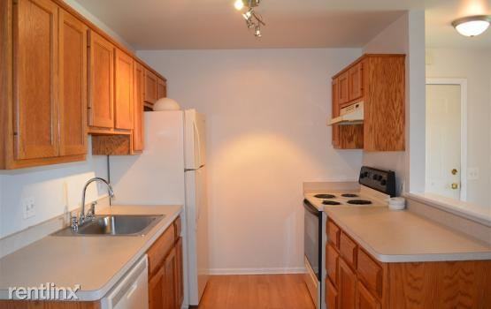 43237 Cape Dr - Photo 3 of 10