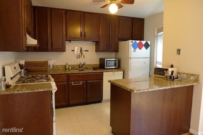5616 8th St N - Photo 3 of 5