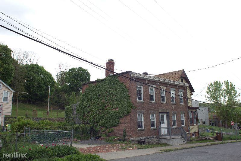 90 Cornell St