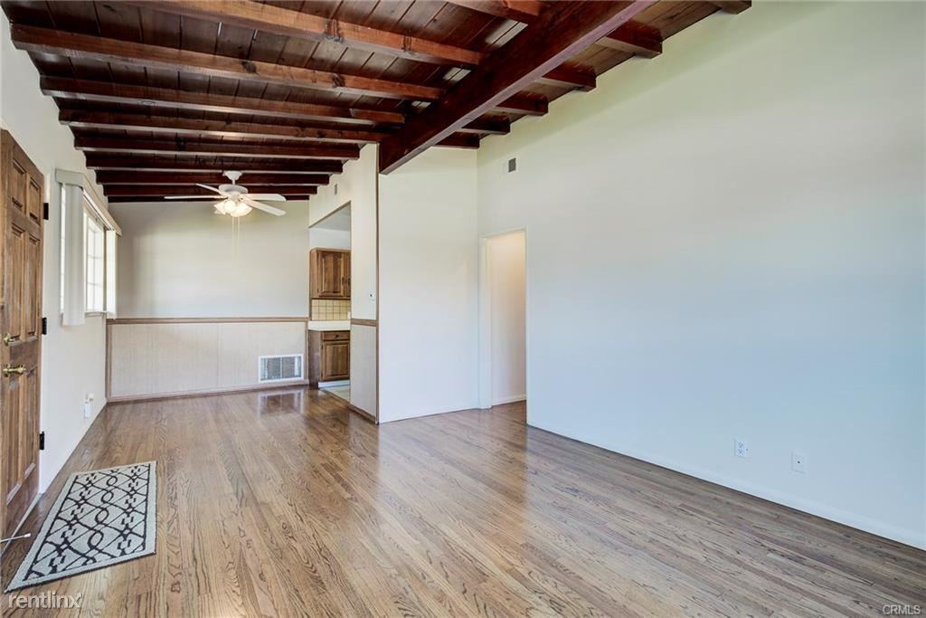 22703 Eastwood St - Photo 2 of 23