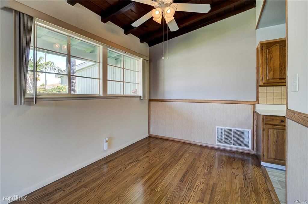 22703 Eastwood St - Photo 3 of 23