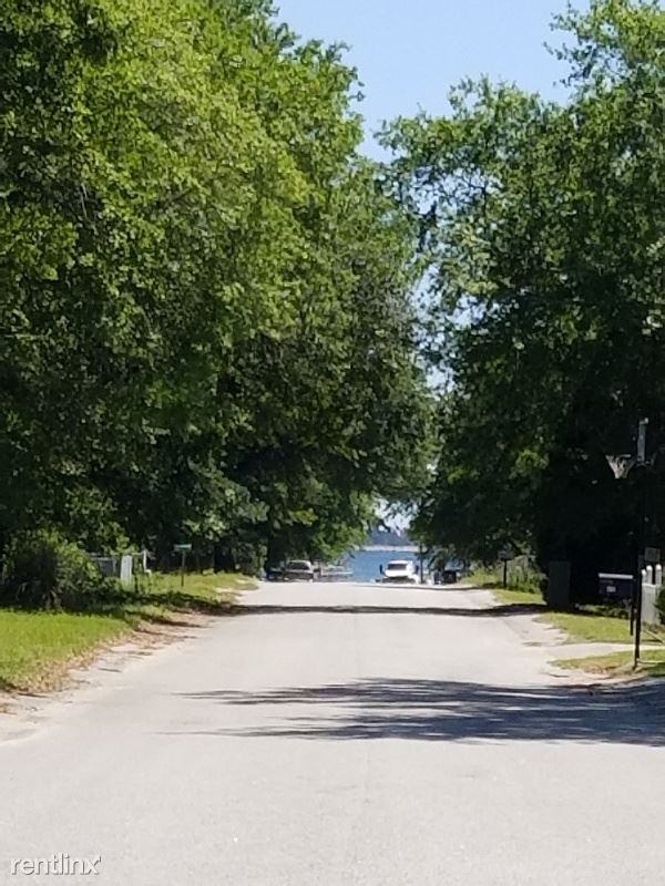 300 Bonneau St - Photo 3 of 9