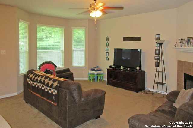 1002 Magellan - Photo 2 of 10