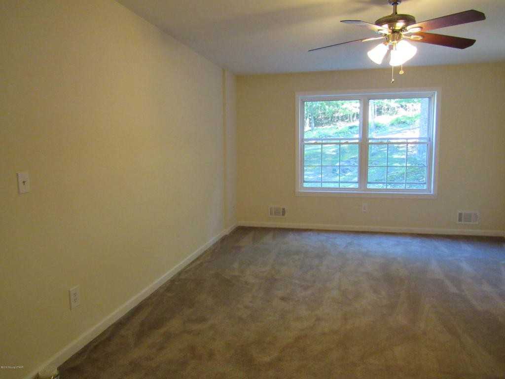 112 Chickadee Ln - Photo 3 of 50