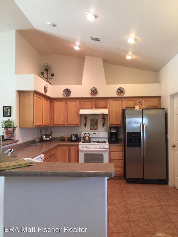 10263 E 38th Pl - Photo 3 of 8