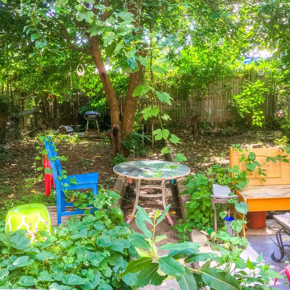 186 Wilson Avenue #33XF