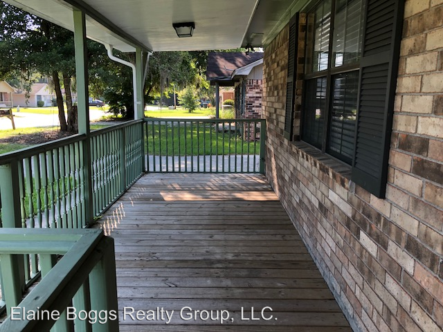 250 Garden Cir - Photo 3 of 32
