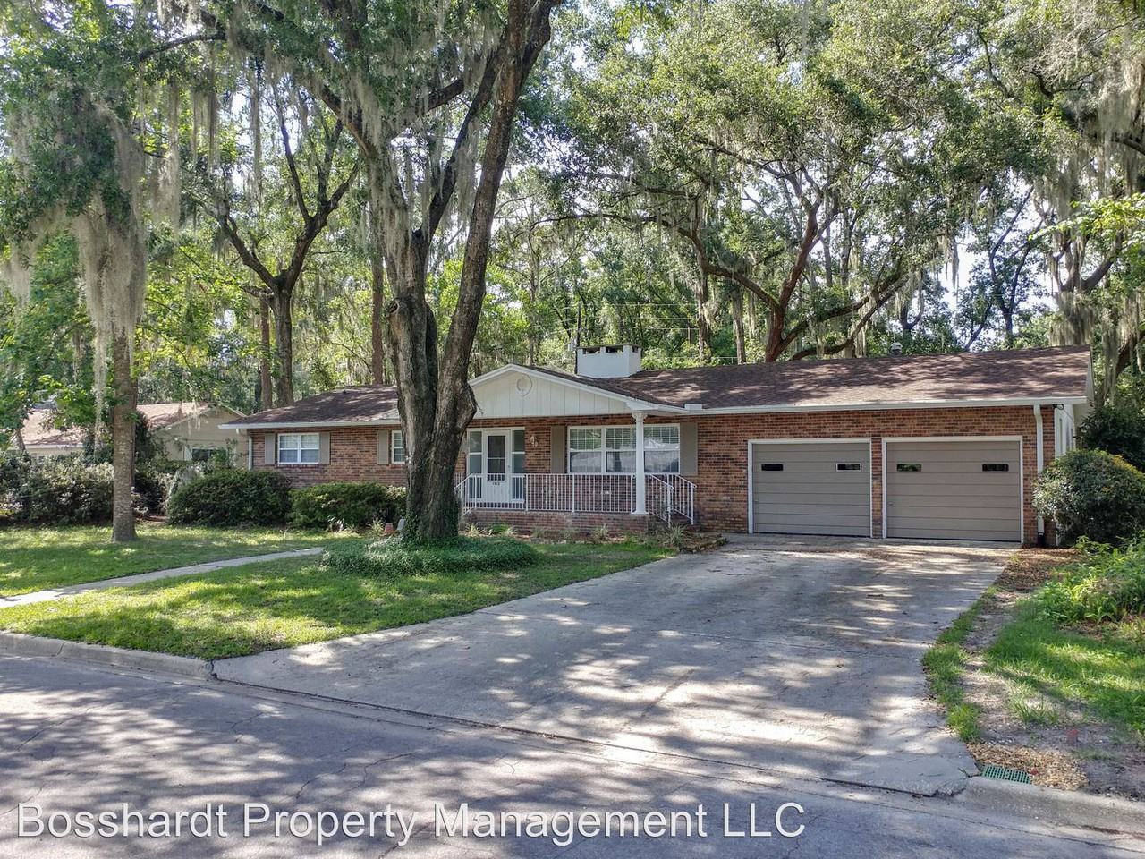 4902 NW 18th Pl - Photo 2 of 32