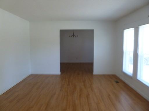 403 Quail Ct - Photo 2 of 14
