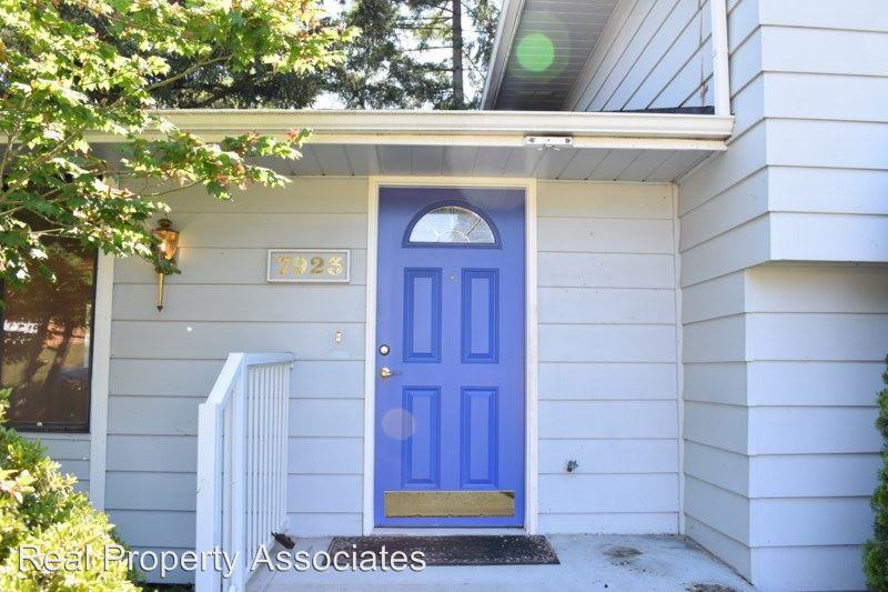 7923 W Glen Dr - Photo 2 of 20