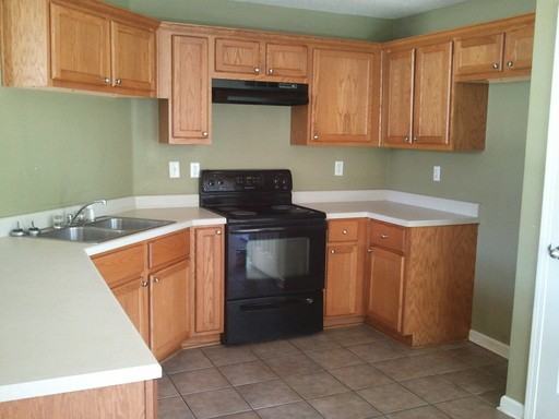 214 Peggy Ann Lane - Photo 3 of 7