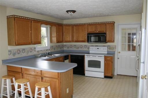 22 Meadow Dr - Photo 2 of 7