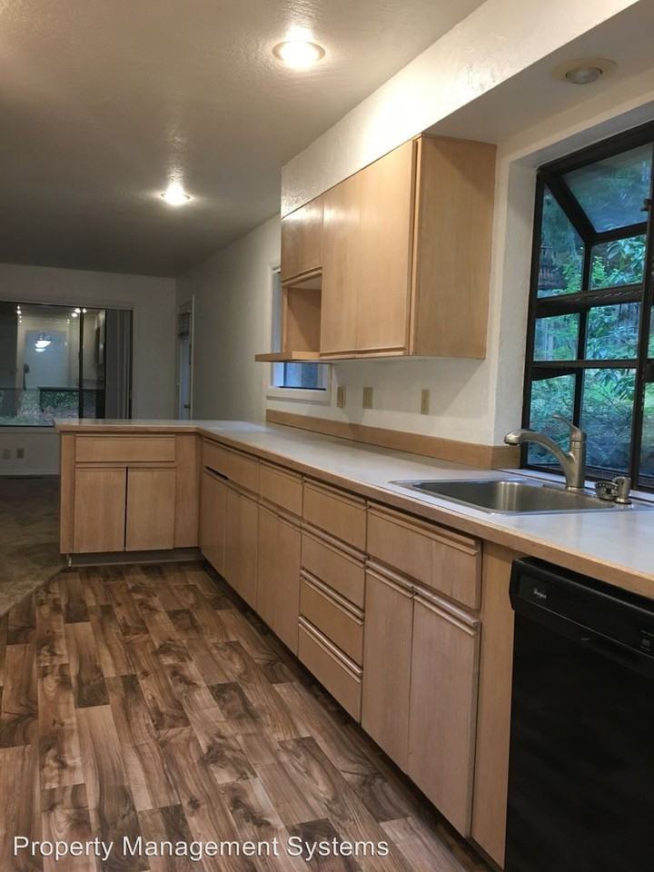 23023 SW 112th Ave - Photo 2 of 13