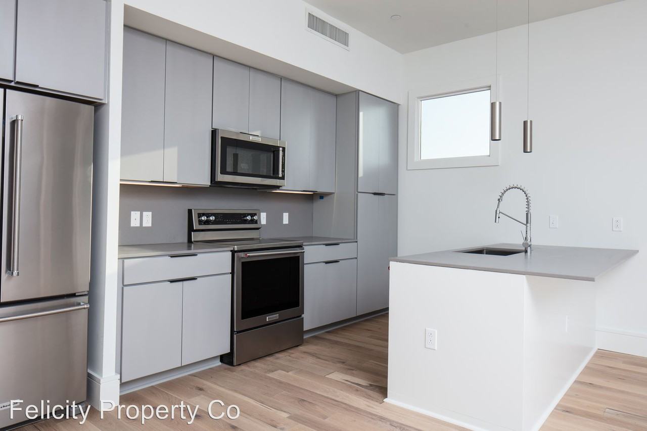 1530 Felicity St - Photo 2 of 13