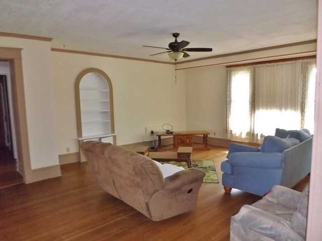 121 W Jefferson St #0 - Photo 3 of 24