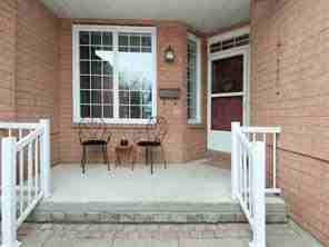 36 TRUMP AVE, Ottawa - Photo 3 of 23