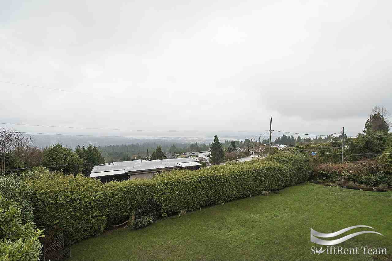 1033 Millstream Rd - Photo 3 of 35