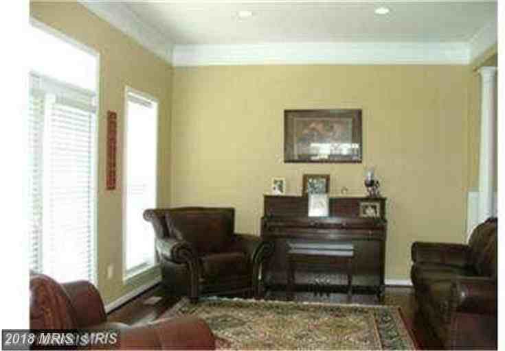 43014 Coulwood Terrace - Photo 3 of 12