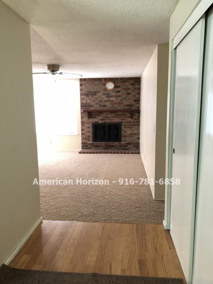 7950 Coral Oak Way - Photo 2 of 19