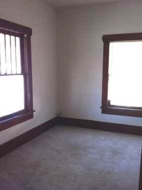 1204 School St - Photo 3 of 7