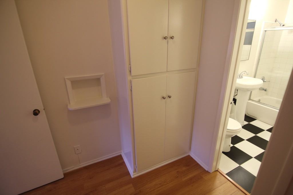 1742 S Robertson Blvd - Photo 3 of 20