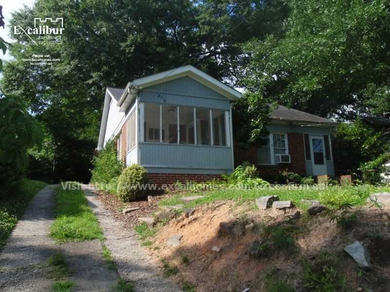 372 Peachtree Ave NE - Photo 2 of 12