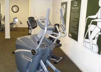 Top of the Hill Apartments - Photo 5 of 30