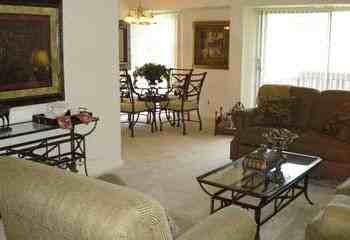 Top of the Hill Apartments - Photo 7 of 30