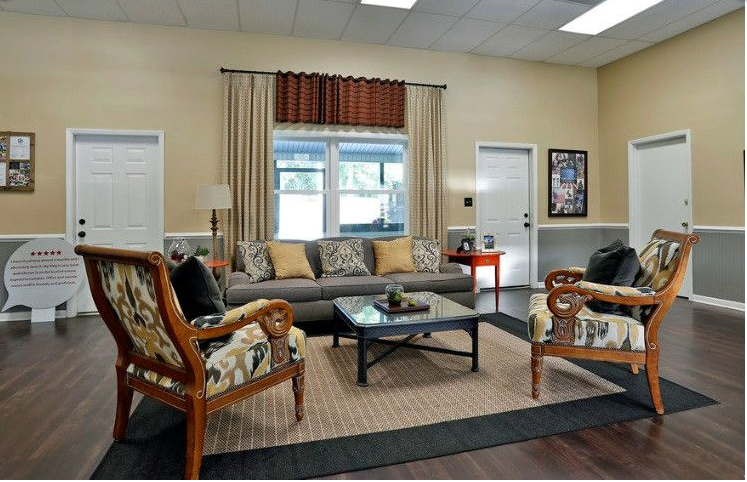 Brackenbrook Apartments - Photo 5 of 24