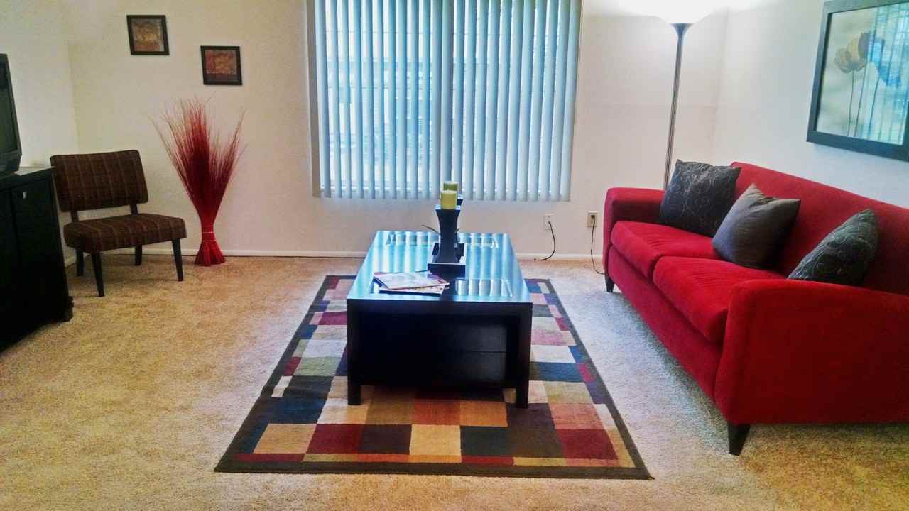 Laurel Park Apartments - Photo 2 of 4