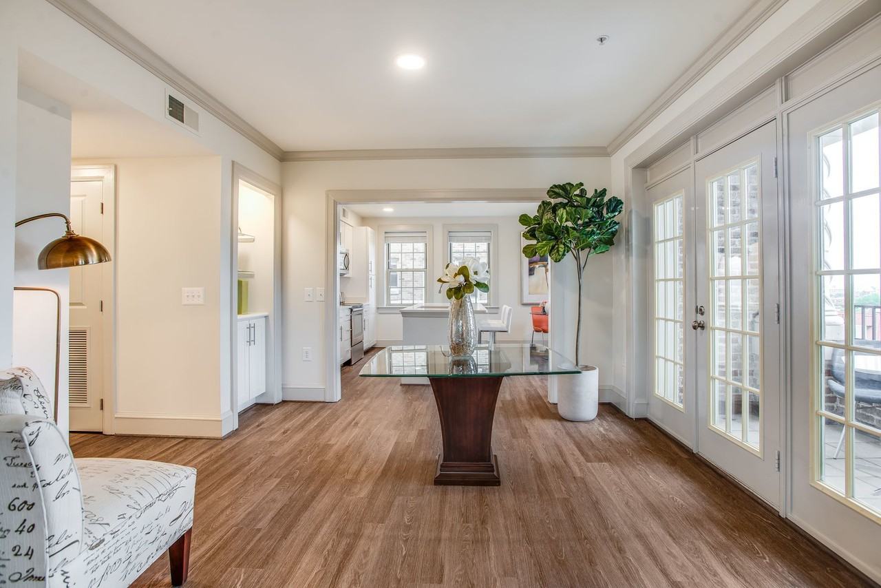 Camden Roosevelt - Photo 3 of 50