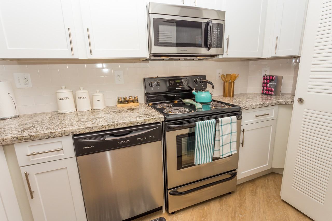 Emerald Palms Apartment Apartments 12325 Sw 151st St, Three Lakes, FL