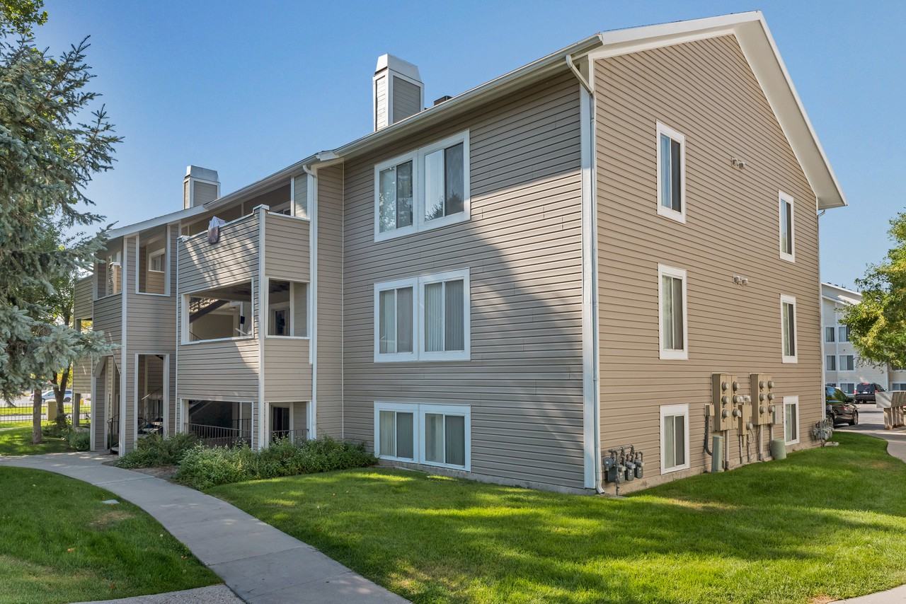 Seasons at Pebble Creek Apartment Homes - Photo 3 of 26